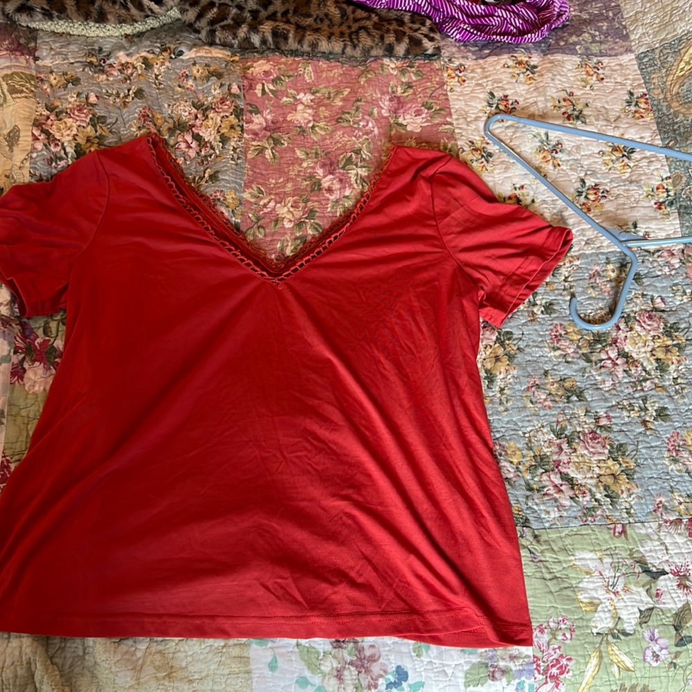 Shein v-neck faded tomatoe color tshirt size  medium